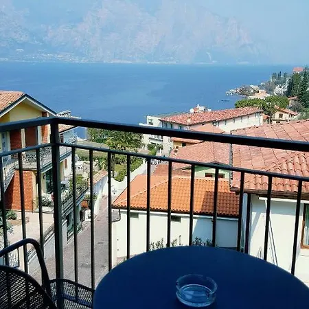 Lucia Apartamento Malcesine