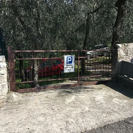 Lucia Apartmán *
